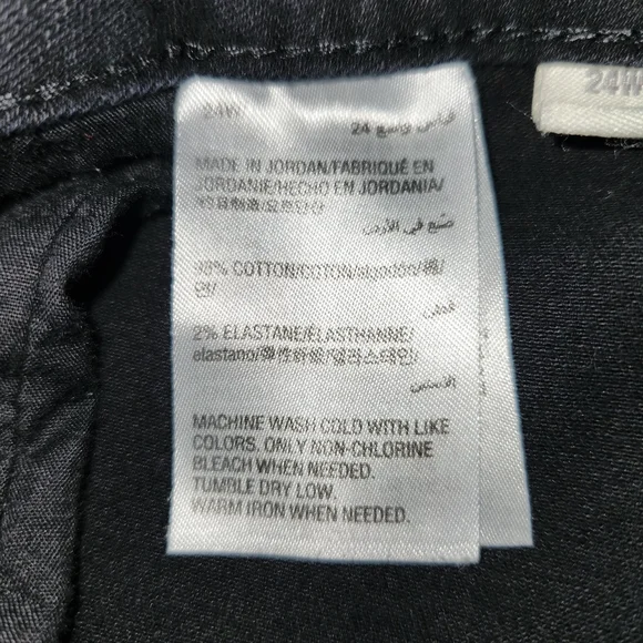 Style & Co. Black Plus Size 24w Capris - Picture 8 of 10